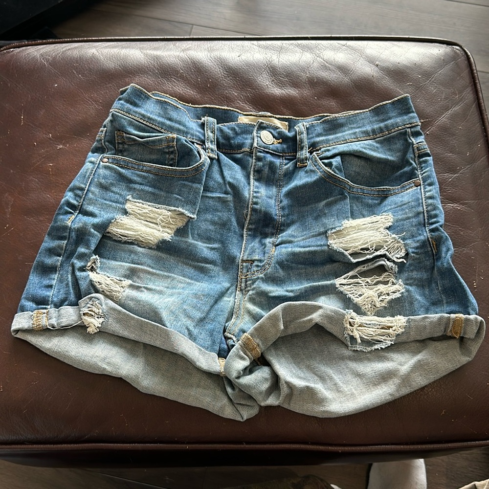 Pac Sun “the shortie” shorts- size 27